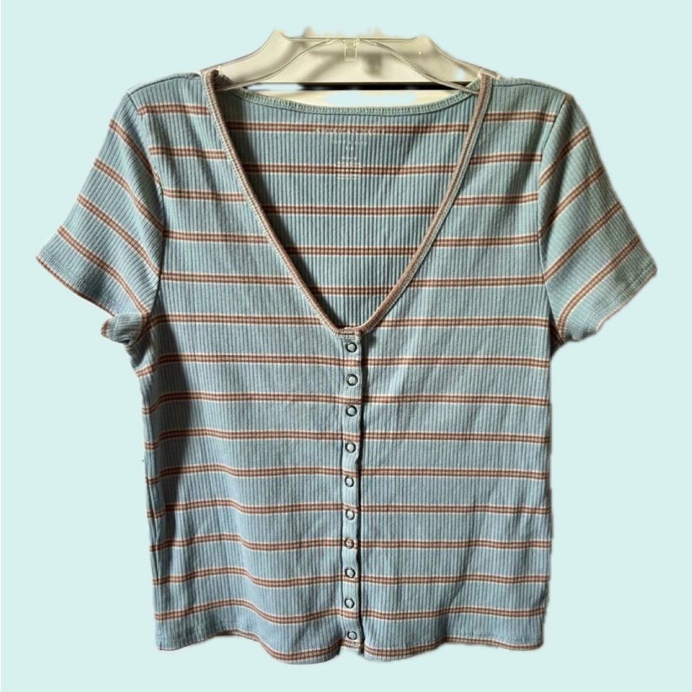 American Eagle Cropped Shirt